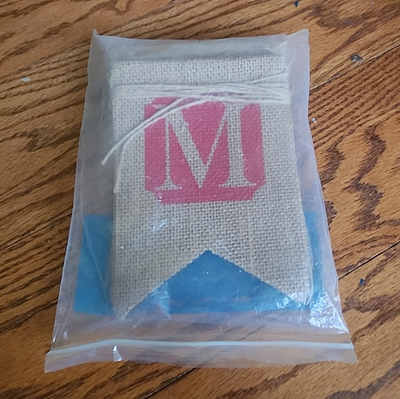 Burlap Merry Christmas banner - Picture 1 of 5